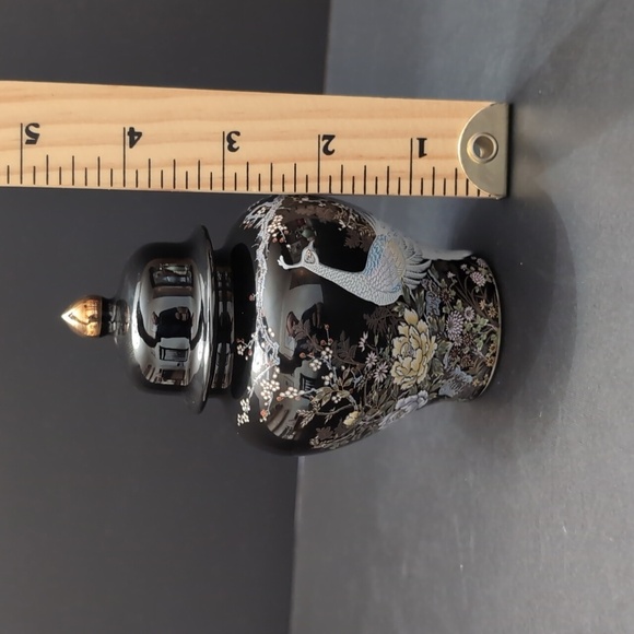 Vintage Shibata Japan Mini Black Lidded Ginger Jar. - Picture 10 of 11